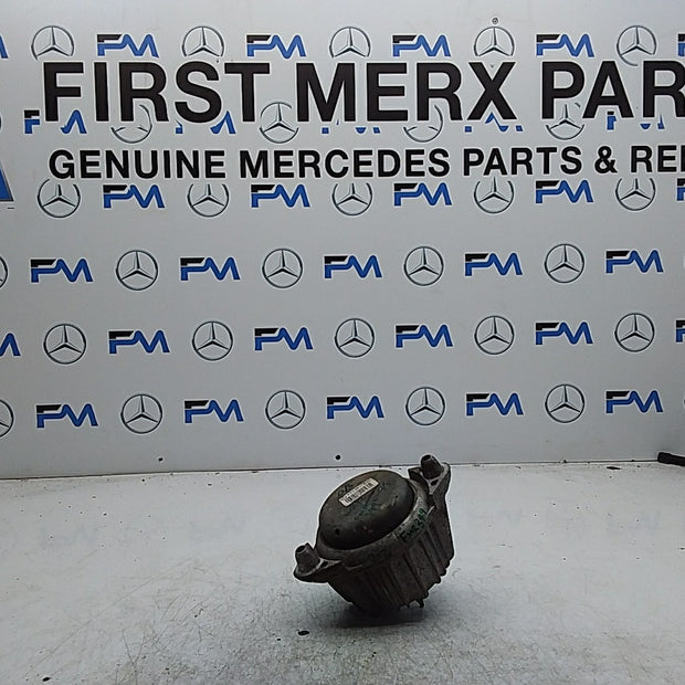 MERCEDES BENZ  E-CLASS  W212  ENGINE MOUNT RIGHT OS A2122400100 FMR349