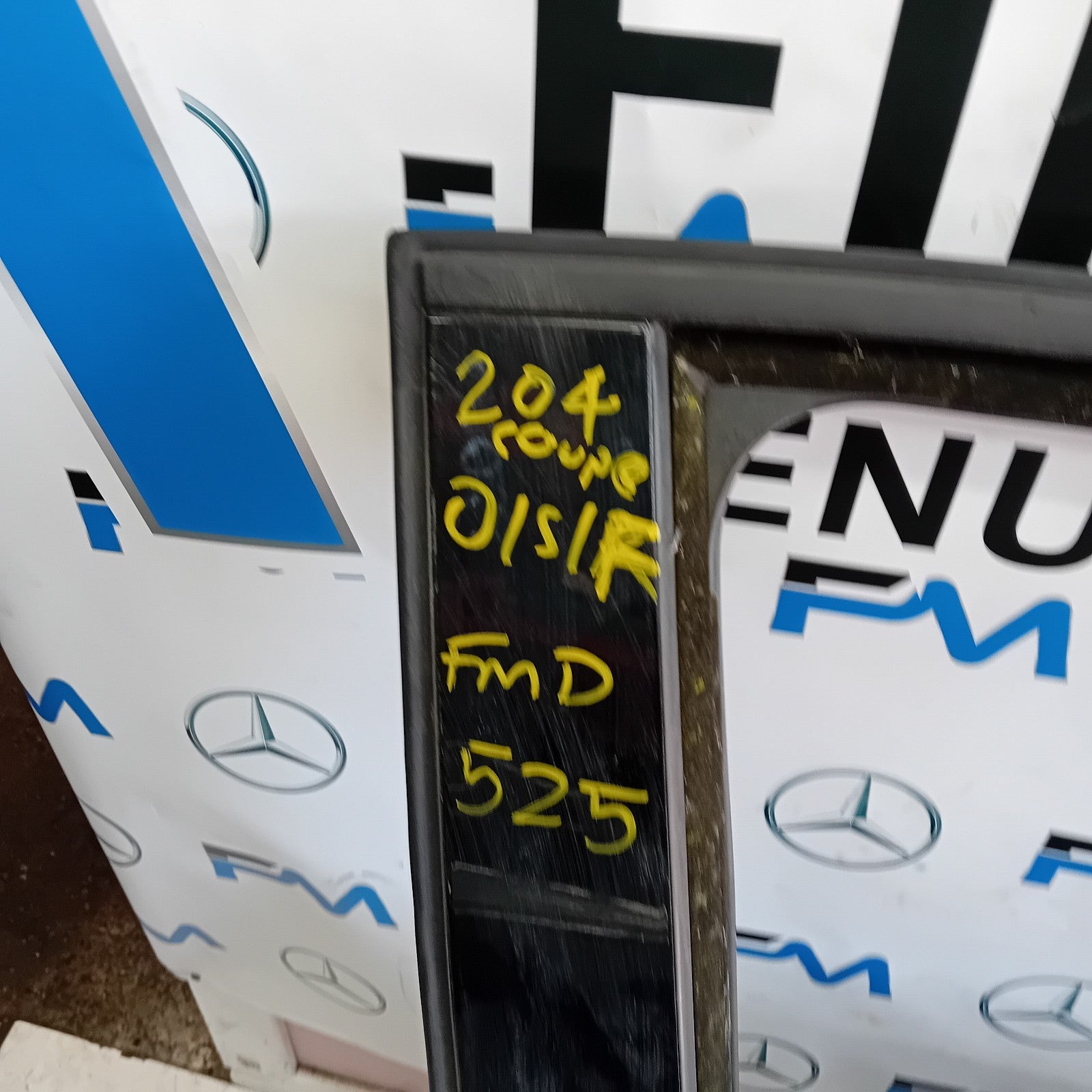 MERCEDES BENZ C-CLASS W212 COUPE DRIVER FRONT DOOR OSF 2012 WHITE COMPLET FMD525