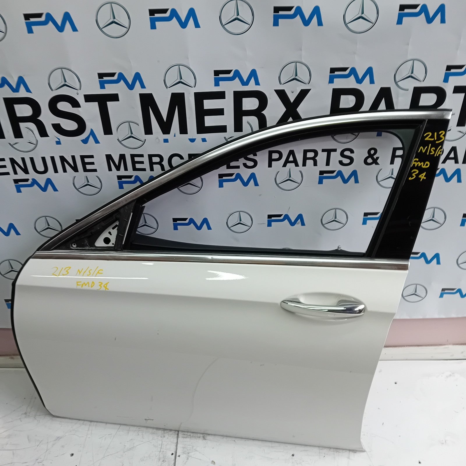 MERCEDES BENZ E-CLASS W213 PASSENGER SIDE FRONT DOOR N/S/F COMPLETE WHITE FMD34
