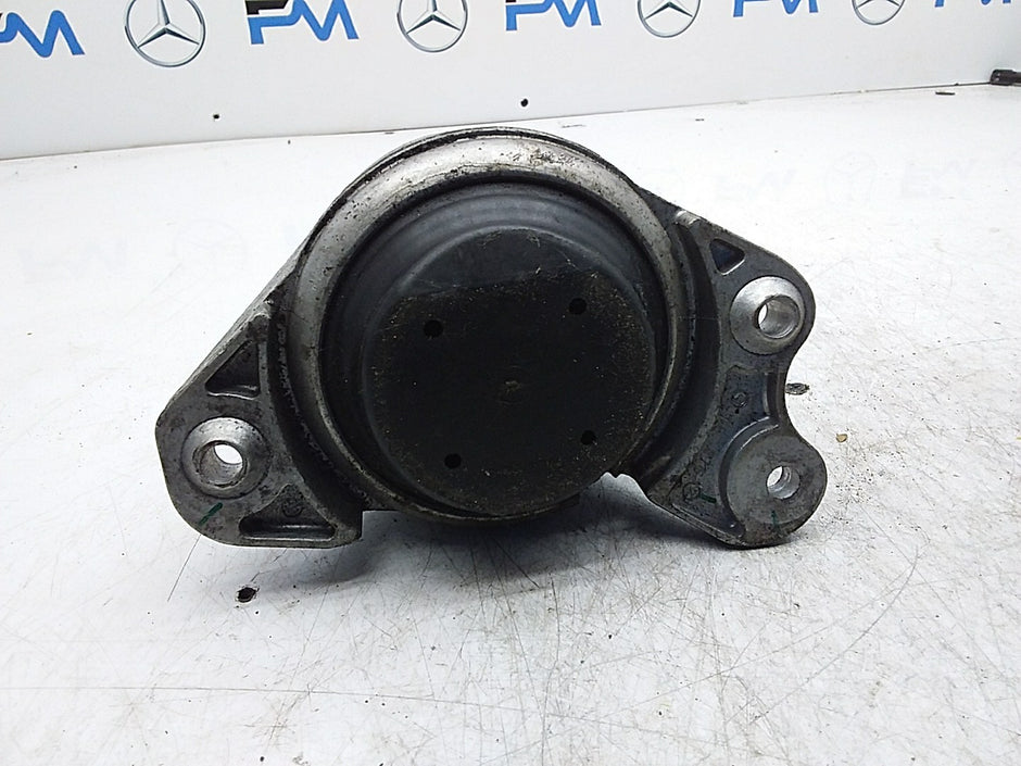 MERCEDES BENZ  GLC C253  ENGINE MOUNT LEFT NS A2532402400 FMR335