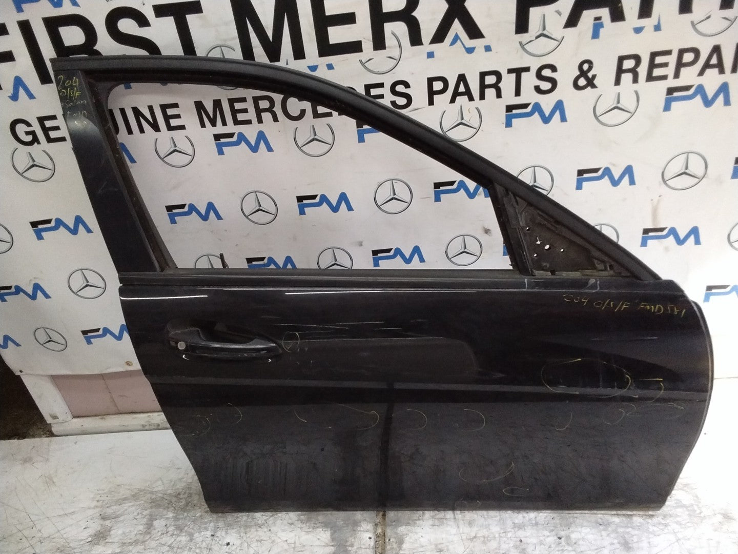 MERCEDES BENZ  C-CLASS W204 DRIVER FRONT DOOR OSF BLACK 2008-14  FMD581