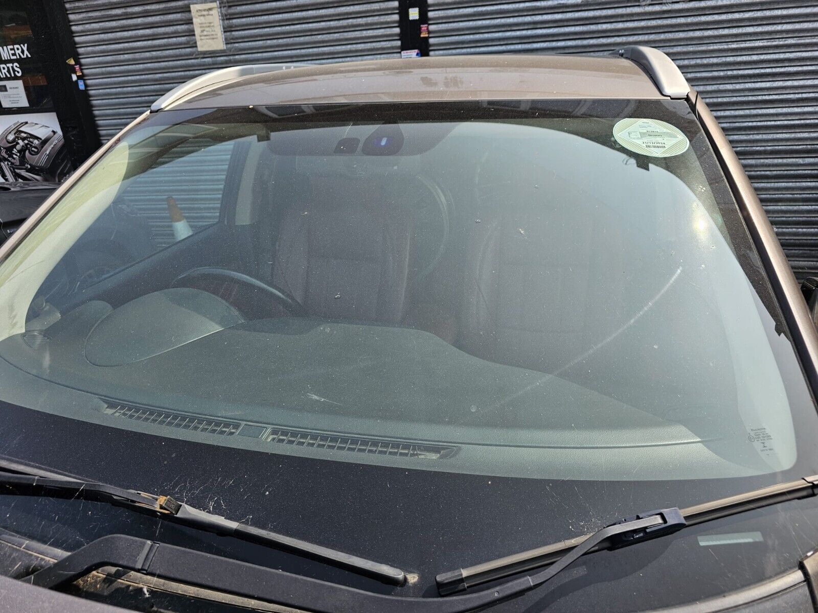 MITSUBISHI OUTLANDER 2016 BREAKING / FRONT BUMPER AND WINGS