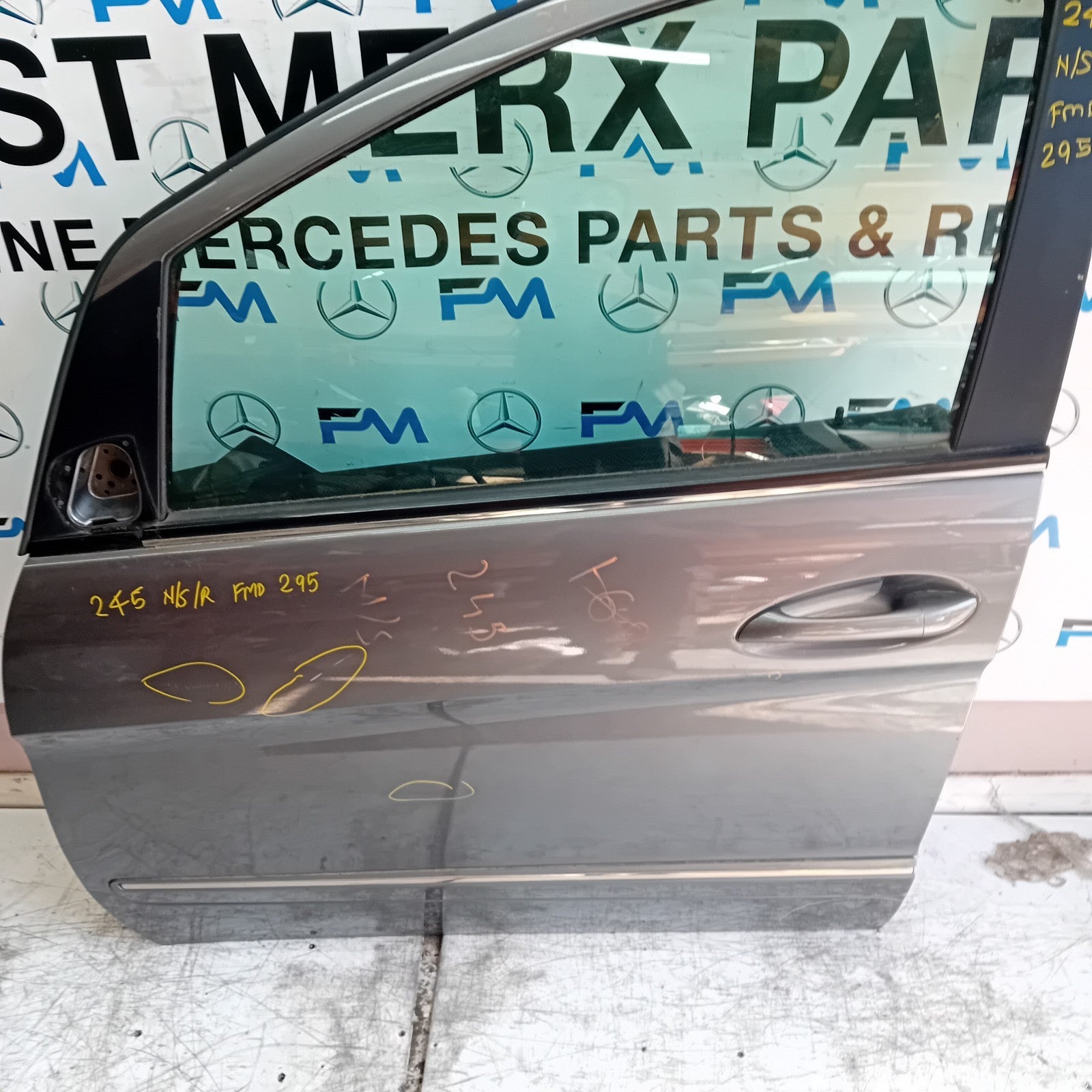 MERCEDES BENZ B-CLASS W245 PASSENGER REAR DOOR NSR GREY 2005-11 COMPLETE FMD295