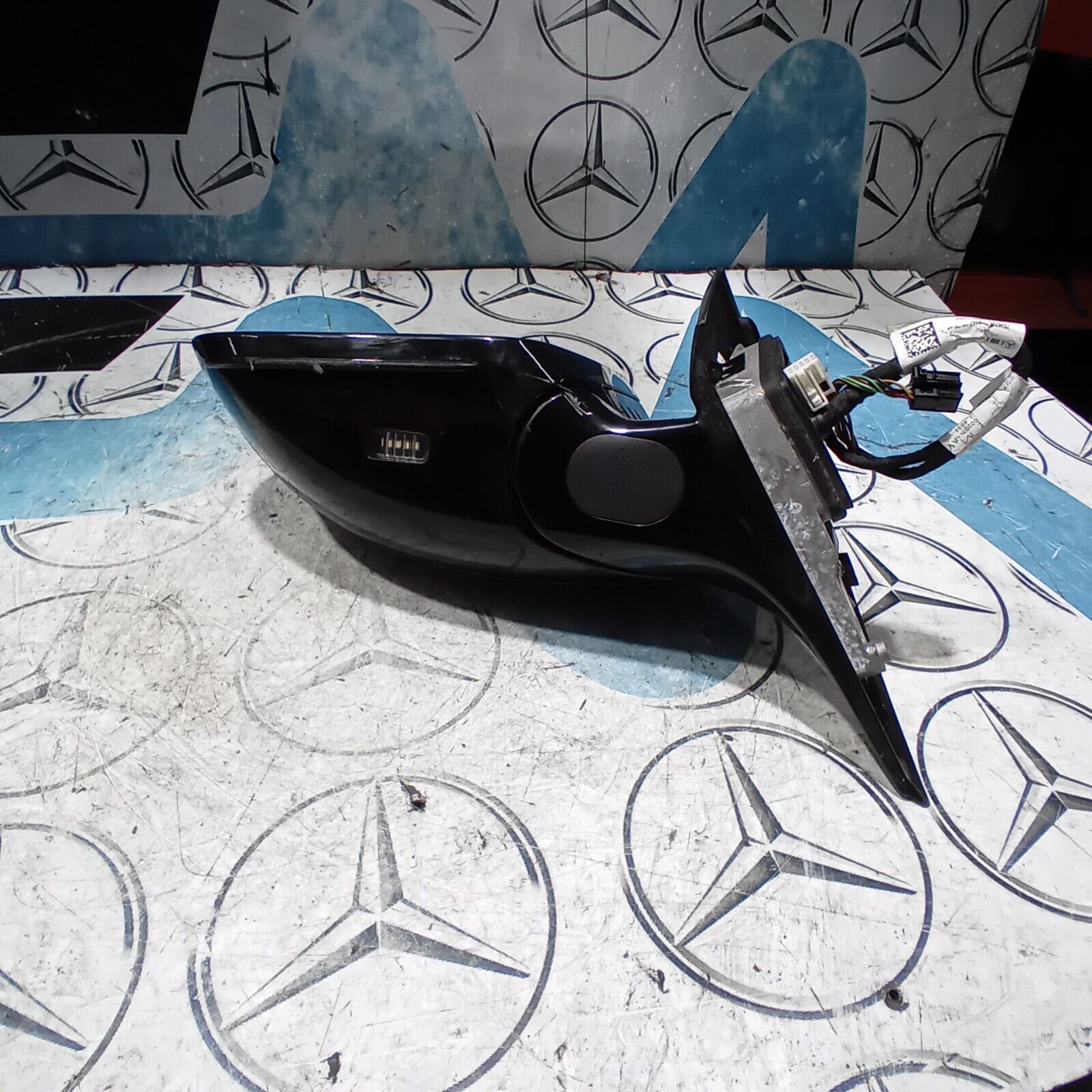 2017/2023 MERCEDES  C-CLASS W213 AMG LEFT SIDE  MIRROR BLUE 2138102500