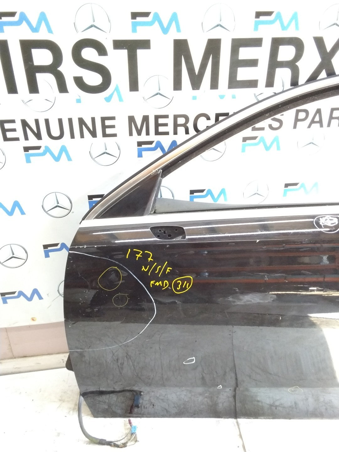 MERCEDES A-CLASS W177  PASSENGER FRONT DOOR NSF BLACK 2018-2023 COMPLETE FMD311