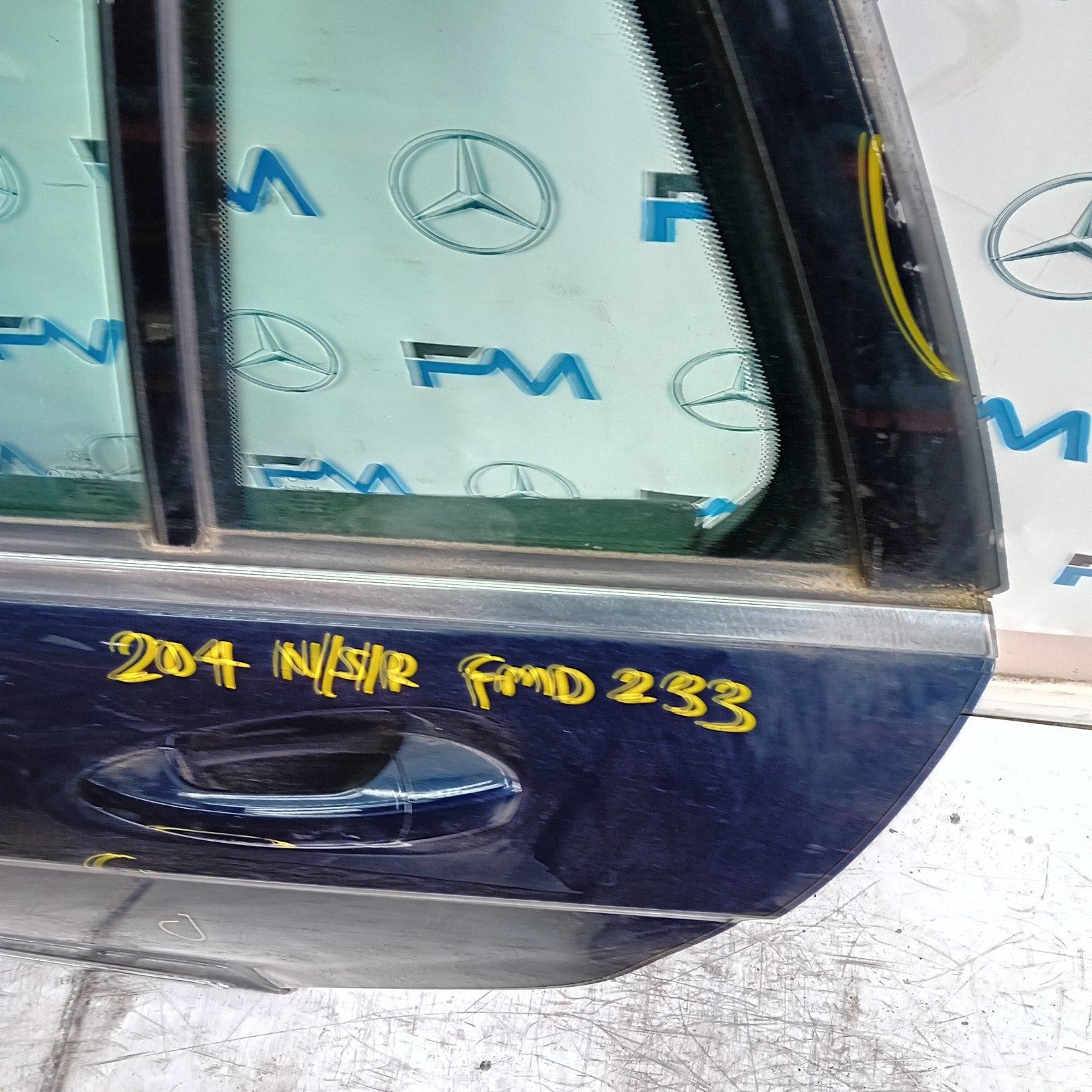 MERCEDES C-CLASS W204 PASSENGER REAR DOOR NSR BLUE 2008-14 COMPLETE FMD233