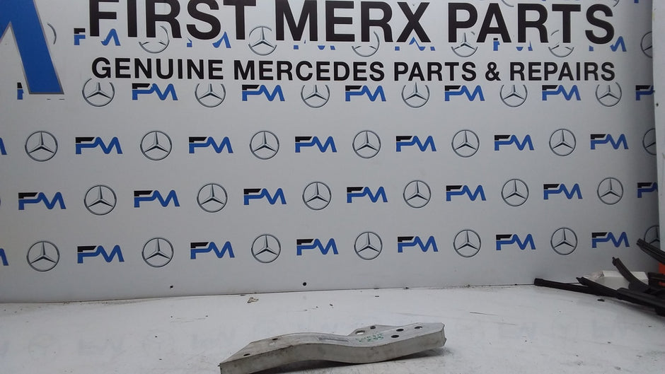 MERCEDES BENZ GLC X253 RADIATOR SUPPORT BRACKET LEFT A2536203800 FMR415