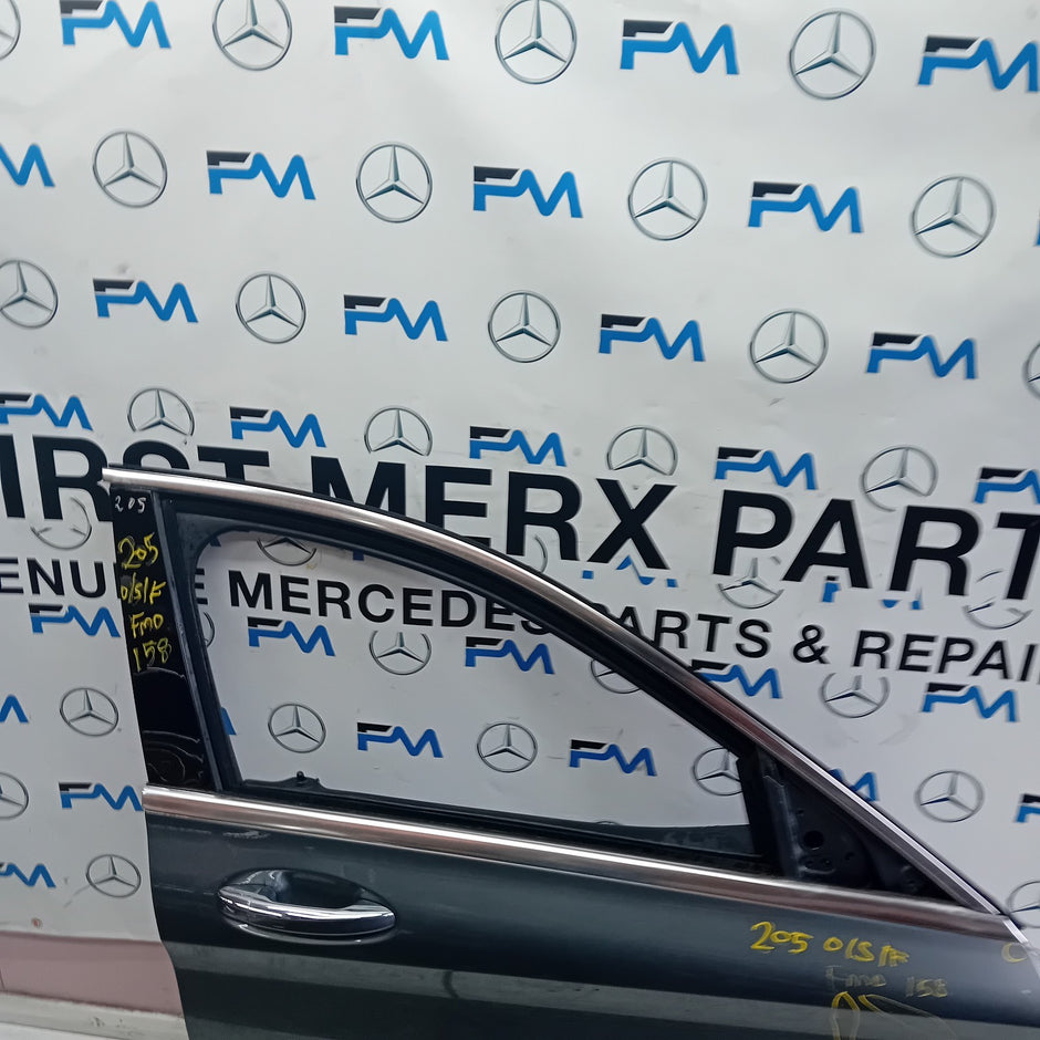 MERCEDES C-CLASS W205 DRIVER FRONT DOOR O/S/F GREY 2014 ONWARDS COMPLETE FMD158