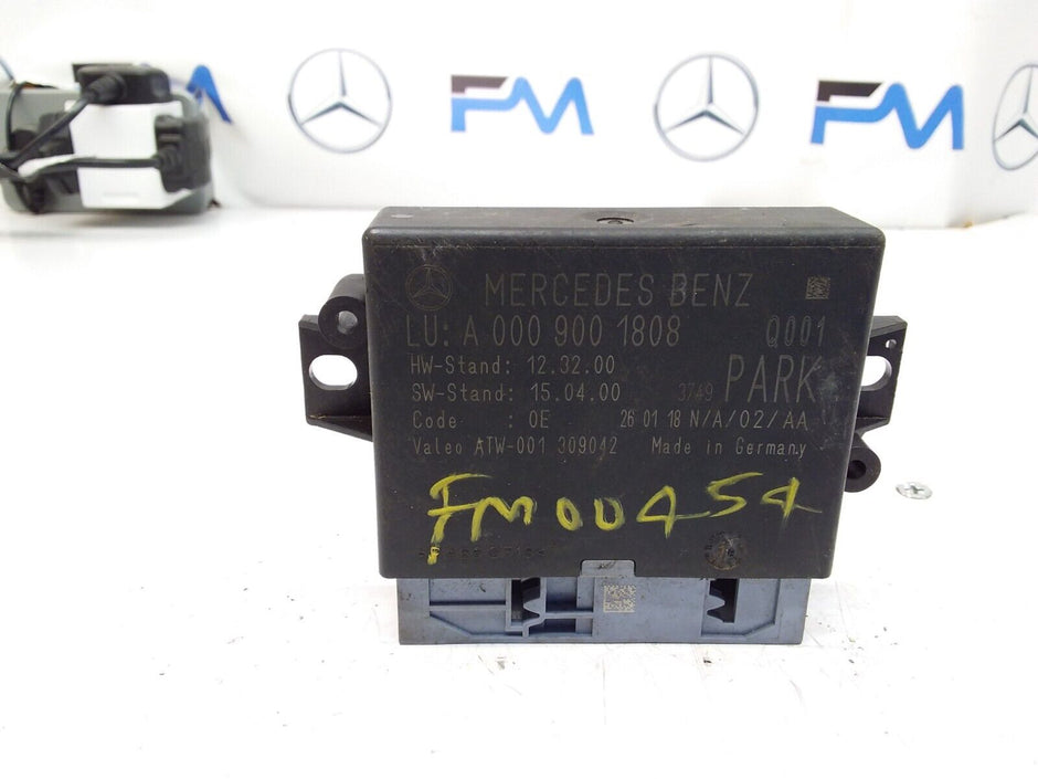 MERCEDES C-CLASS W205 PARKING DISTANCE SENSOR MODULE A0009001808 FM00454