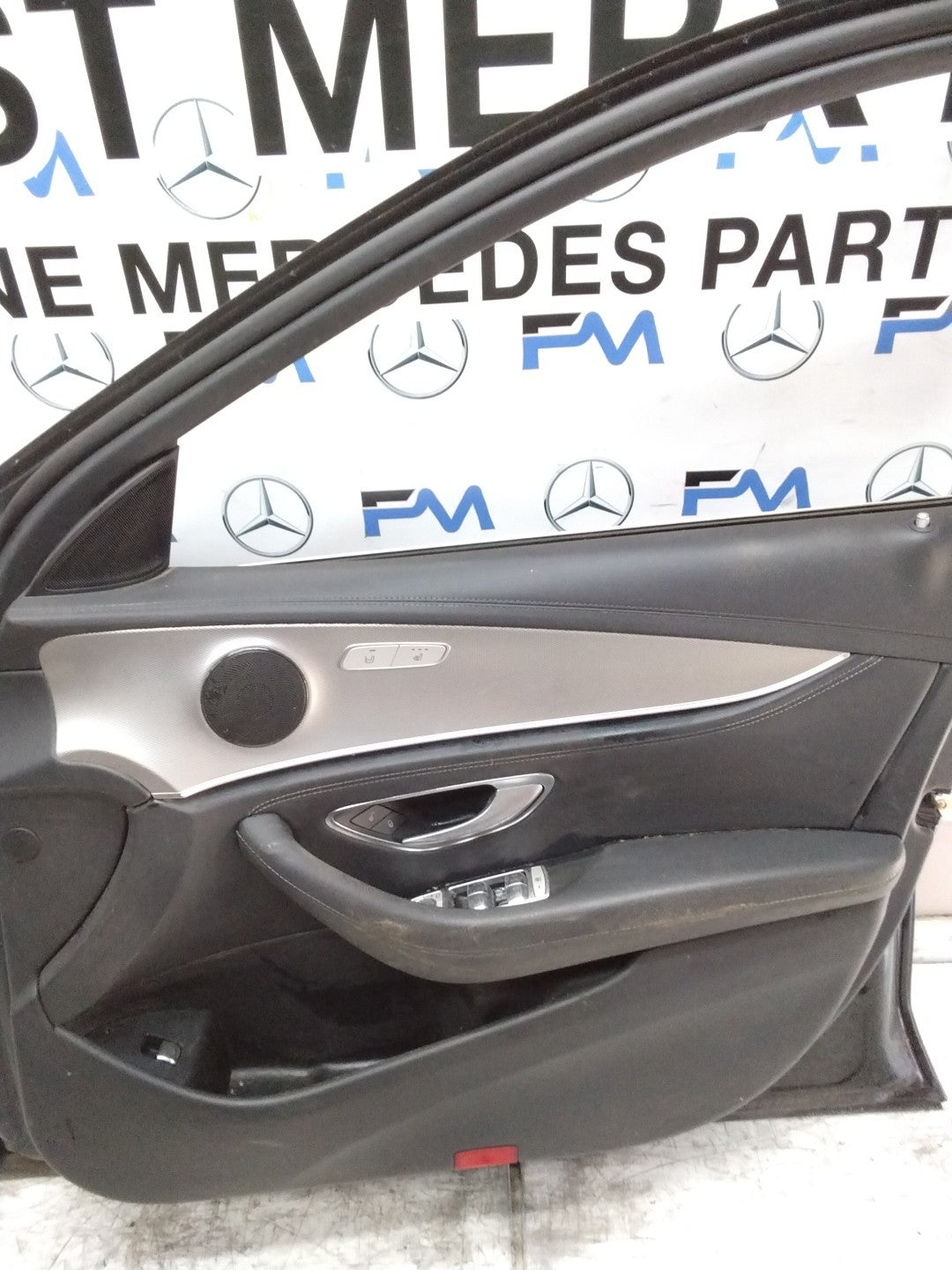 MERCEDES E-CLASS W213 DRIVER  FRONT DOOR OSF BLACK 2017-2023 COMPLETE FMD314