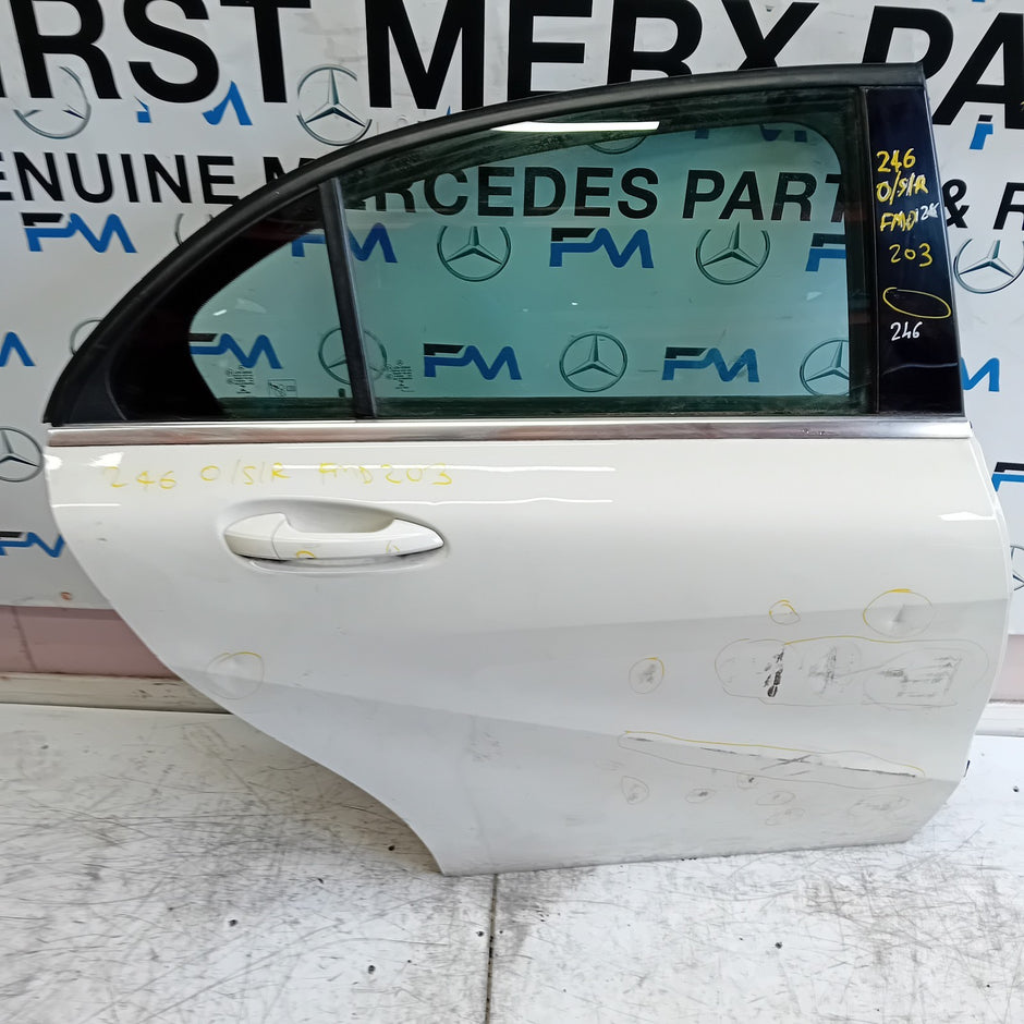 MERCEDES BENZ B-CLASS W246 DRIVER REAR DOOR OSR WHITE 2012-19  COMPLETE FMD203
