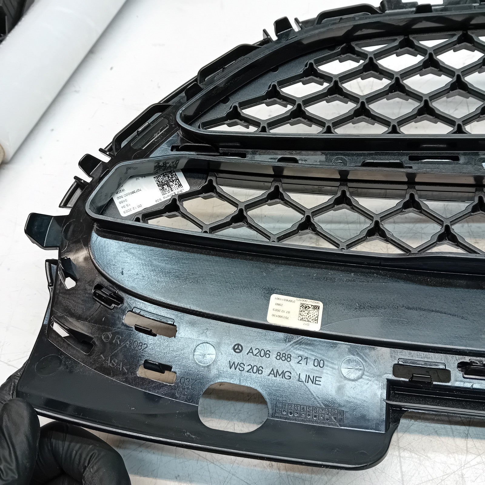 MERCEDES BENZ C-CLASS W206 FRONT GRILL A2068882100 FM001475