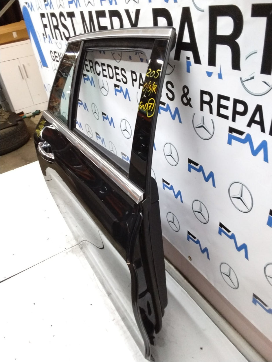 MERCEDES BENZ C-CLASS W205 DRIVER SIDE REAR DOOR O/S/R COMPLETE BLACK FMD77