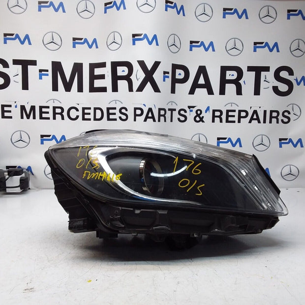 2015 MERCEDES A-CLASS W176 HEADLIGHT DRIVER SIDE OS A1768204561 FMH116 (Damaged)