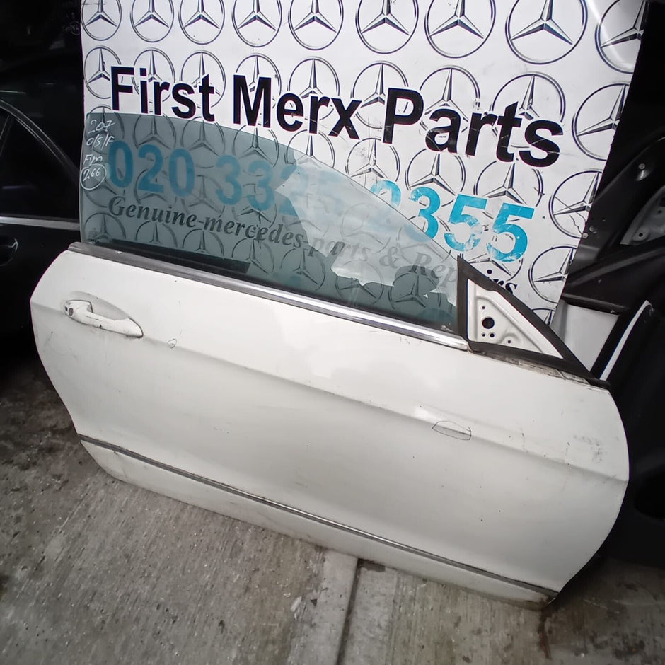 MERCEDES BENZ E-CLASS COUPE  W207  DRIVER SIDE  DOOR ( OFF SIDE )