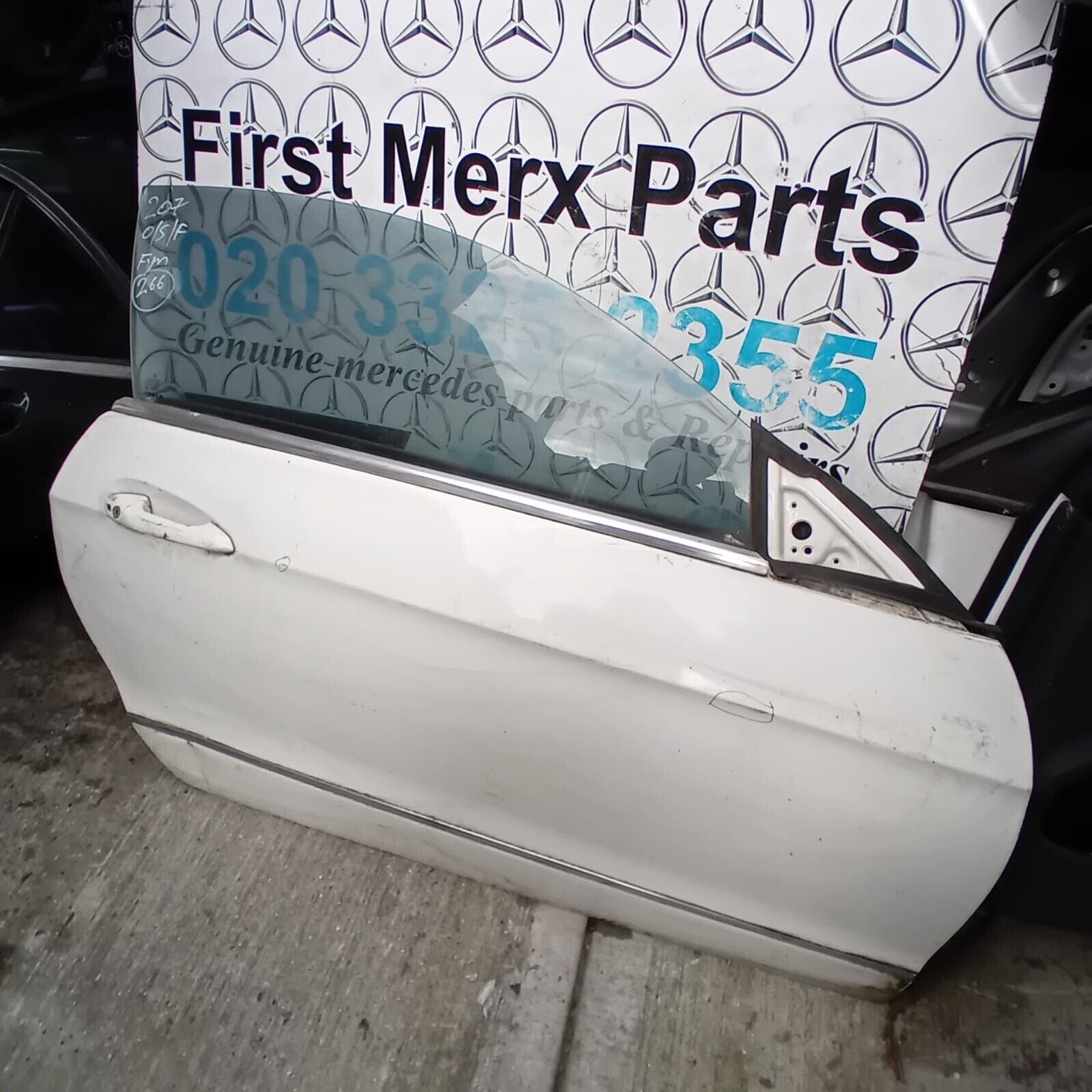 MERCEDES BENZ E-CLASS COUPE  W207  DRIVER SIDE  DOOR ( OFF SIDE )