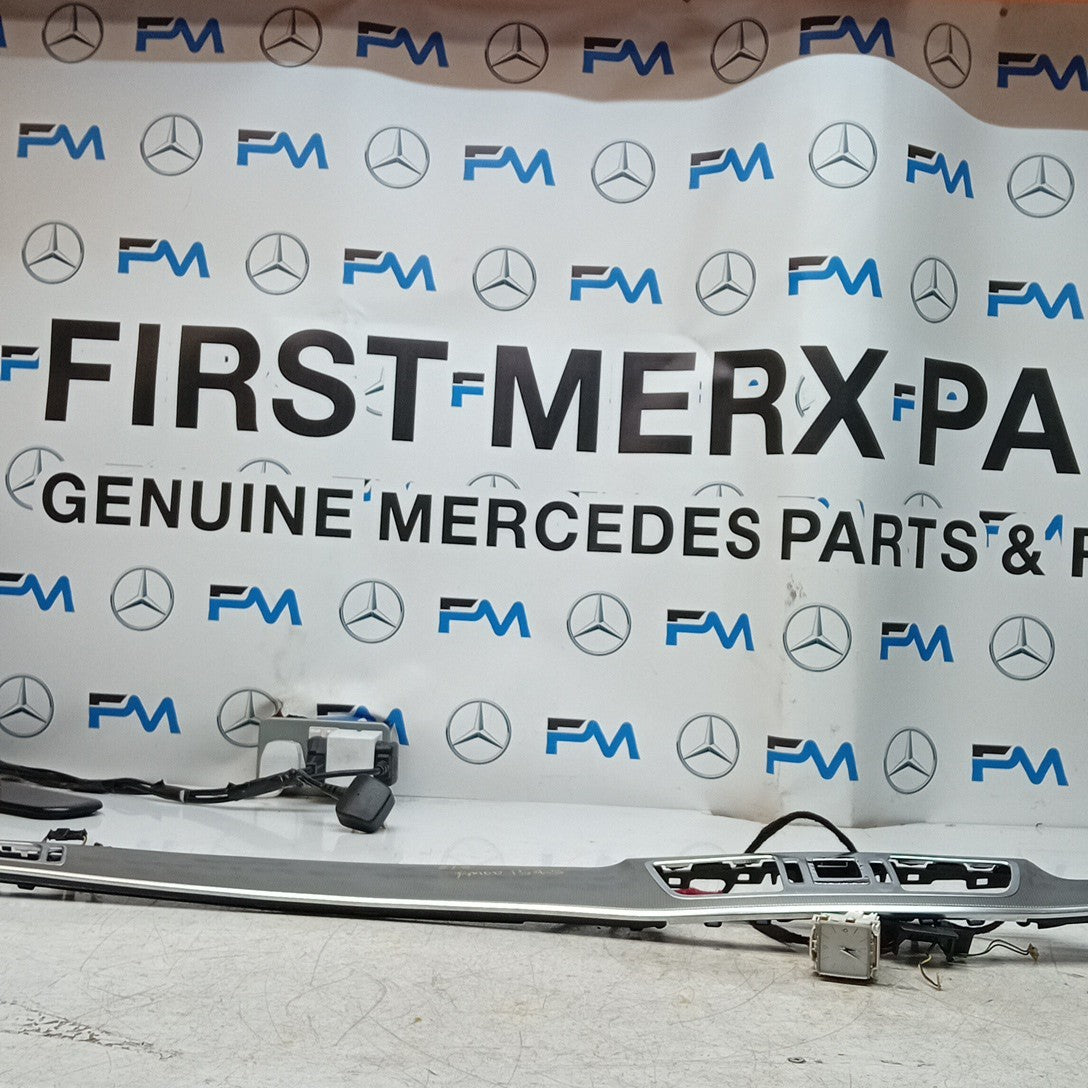 MERCEDES BENZ  E-CLASS W212 DASHBOARD  TRIM PANEL 2016 A212680XX93 FM001545