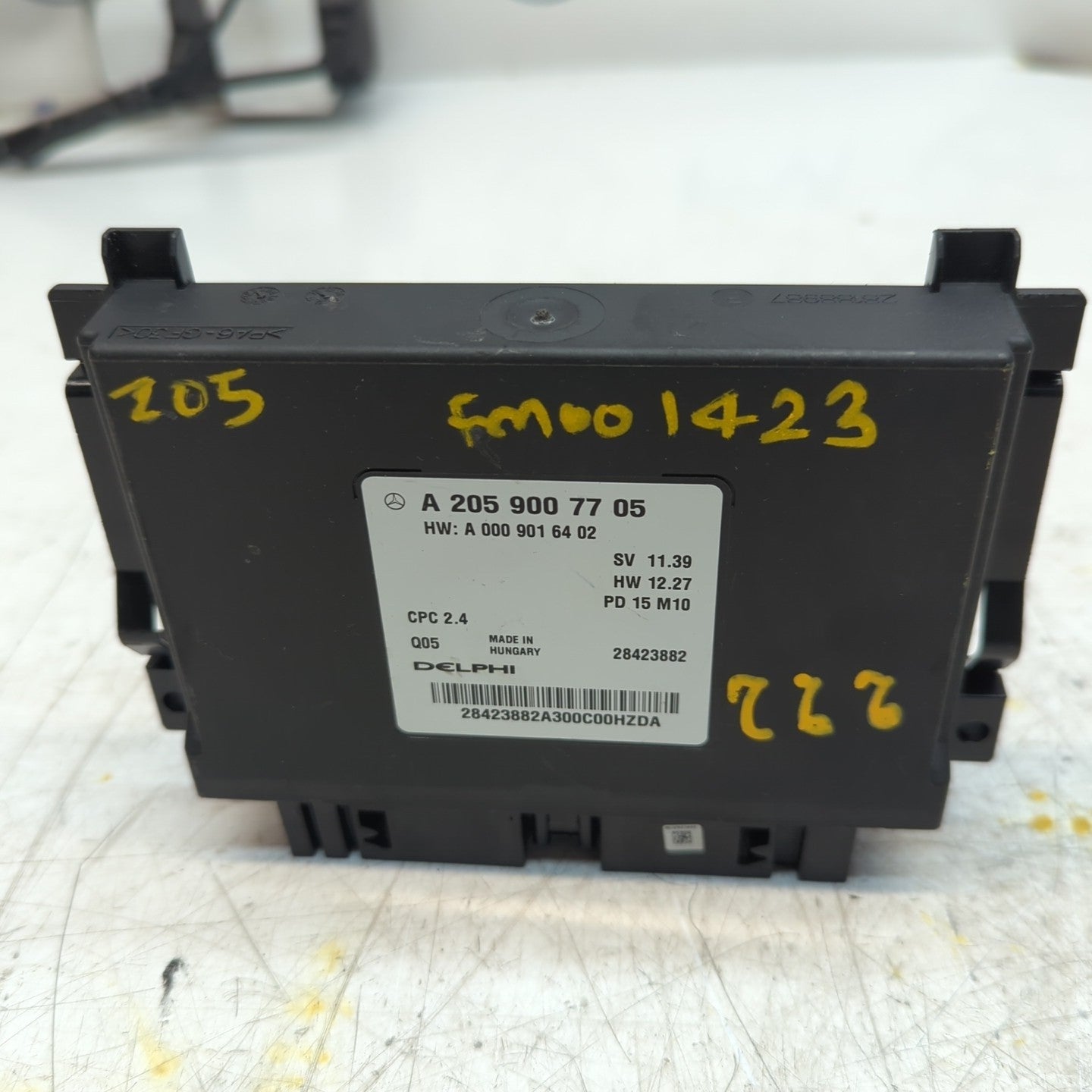 MERCEDES C S-CLASS PARKING BRAKE CONTROL UNIT W205  W222 A2059007705 FM001423