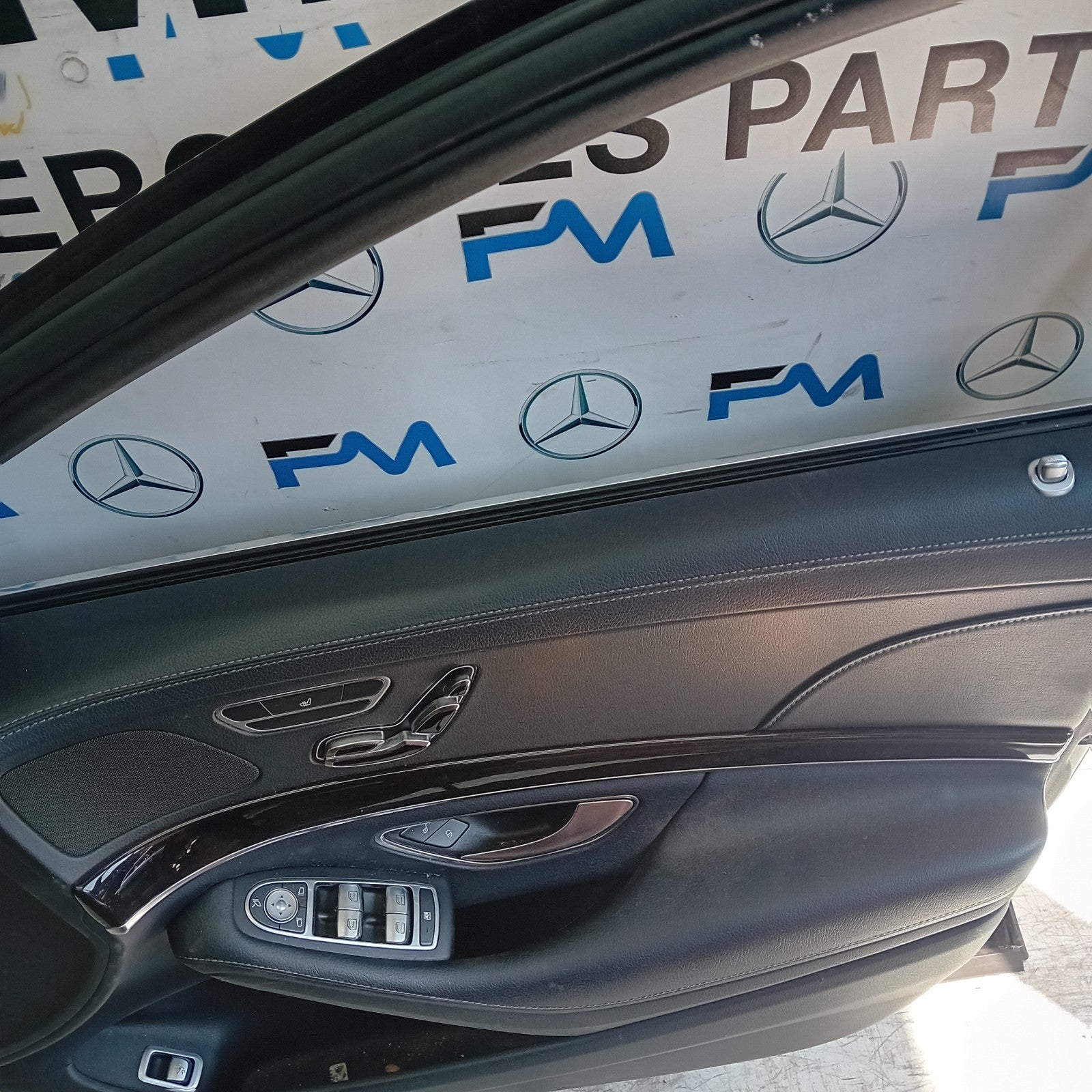 MERCEDES S-CLASS W222 SLN DRIVER FRONT DOOR OSF BLACK 2014 ON COMPLETE FMD355