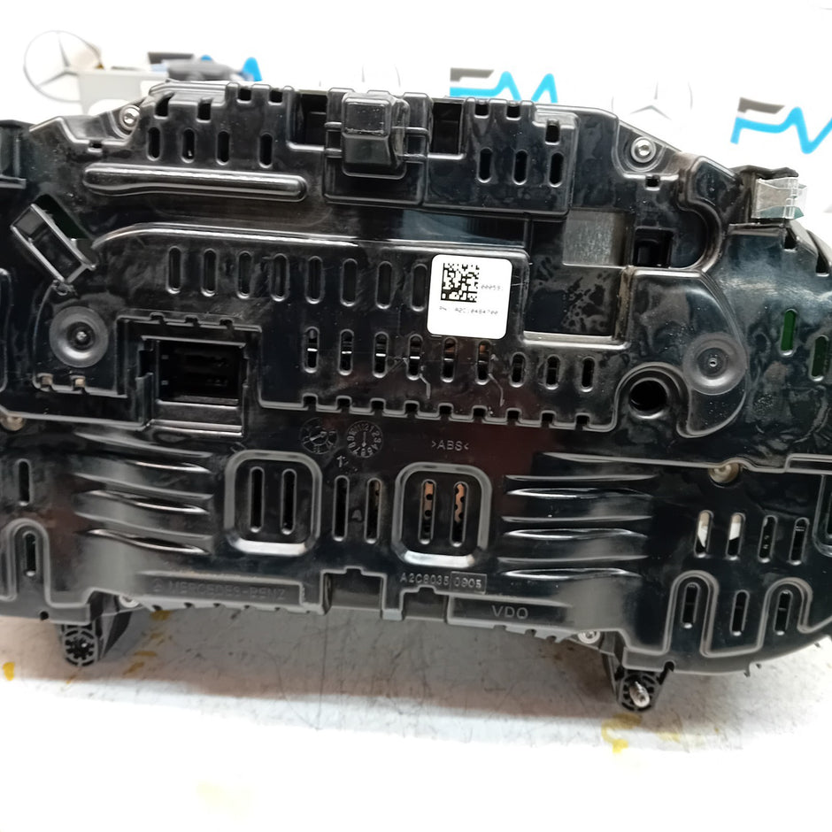 MERCEDES C-CLASS SPEEDOMETER INSTRUMENT CLUSTER W205 A2059002127 2016 FM001140