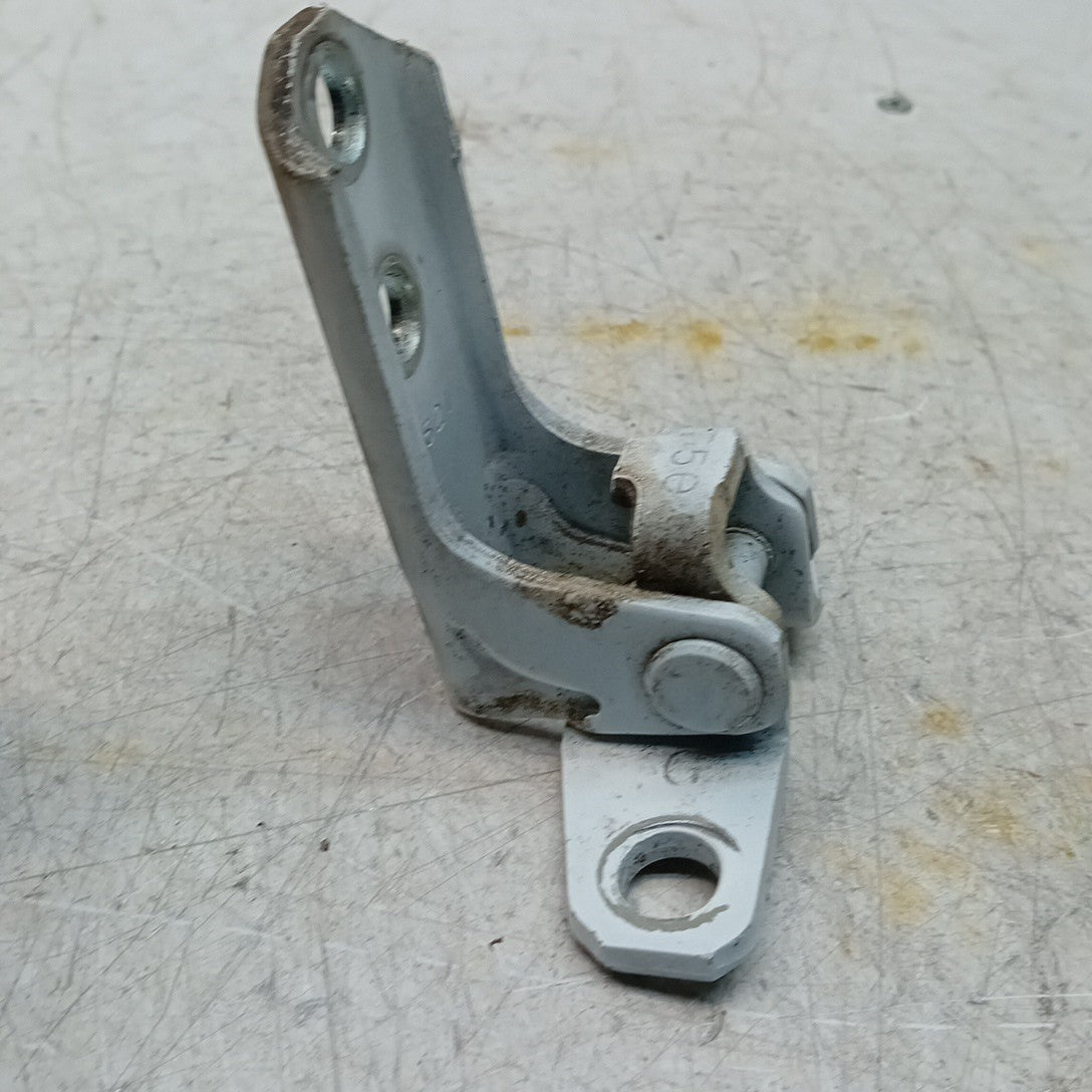 MITSUBISHI OUTLANDER MK3  FRONT DOOR HINGE PANEL A521 A046834 FM001640
