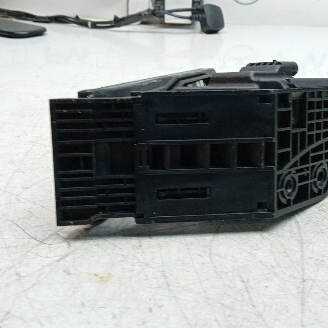 MERCEDES BENZ C-CLASS W205 THROTTLE ACCELERATOR A2053000104 2014 ON FM001560