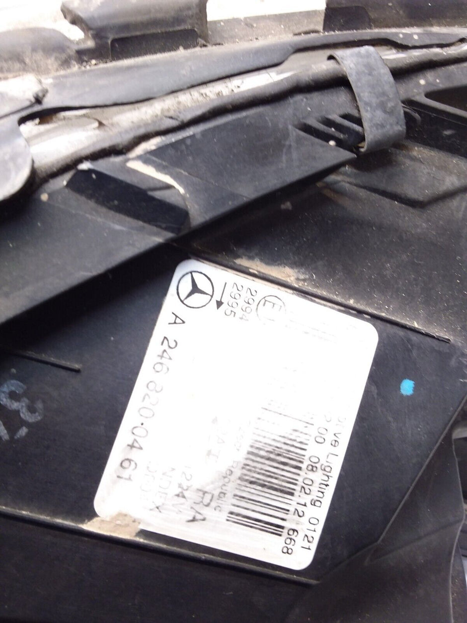 2012 MERCEDES B-CLASS W246 HEADLIGHT DRIVER OS A2468200461 FMH125 (DAMAGED)