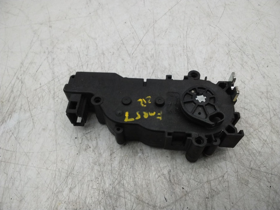 MERCEDES MERCEDES E-CLASS W212 REAR TAILGATE LOCK ACTUATOR  A2047500060 FMR57