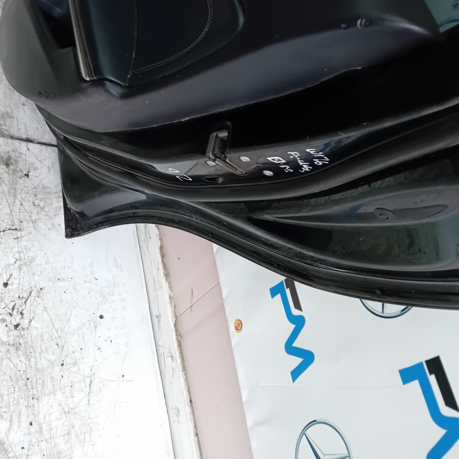 MERCEDES A-CLASS W176 DRIVER REAR DOOR OSR BLACK 2012-18 COMPLETE FMD243