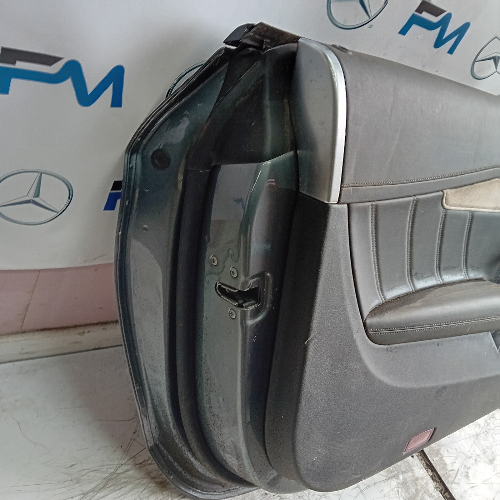 MERCEDES C-CLASS C205 CP PASSENGER FRONT DOOR NSF 2016 ON GREY COMPLETE FMD403
