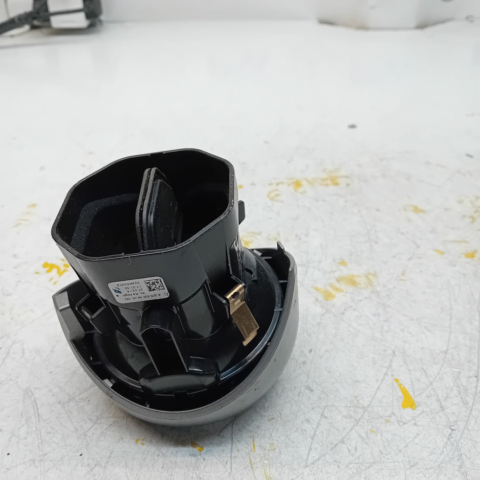 MERCEDES C-CLASS W205 DASHBOARD AIR VENT DRIVER SIDE 2014 A2058304400 FM001178