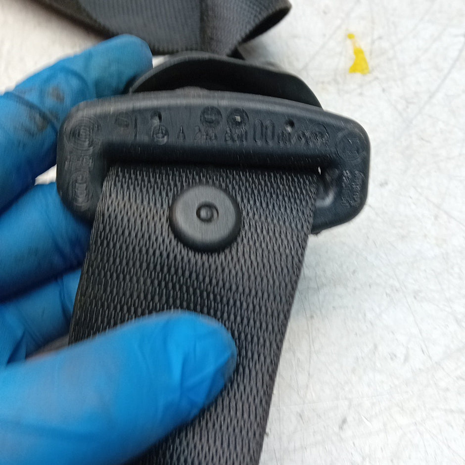 MERCEDES BENZ B-CLASS W246 SEAT BELT REAR PASSENGER A2468600000 BLACK FM001236