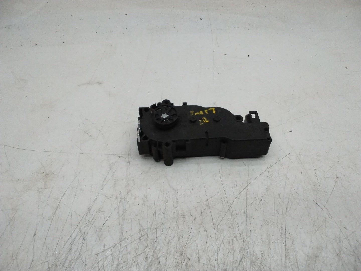 MERCEDES MERCEDES E-CLASS W212 REAR TAILGATE LOCK ACTUATOR  A2047500060 FMR57