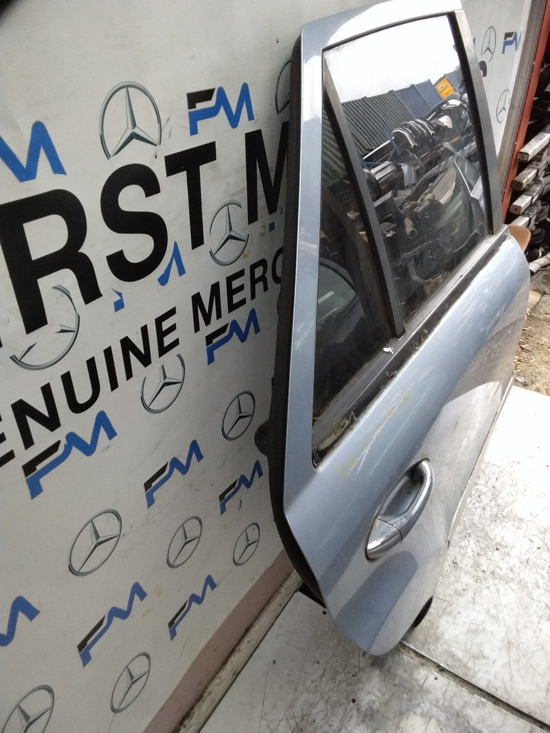 MERCEDES M-CLASS W164  DRIVER REAR DOOR OSR BLUE 2005-2011 COMPLETE FMD563