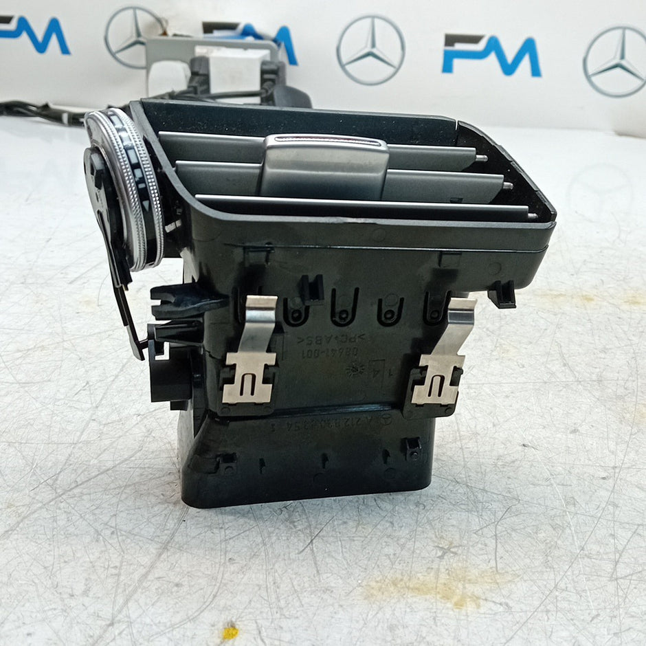 MERCEDES E-CLASS W212 DASHBOARD TRIM WITH AIR VENT 2016 ON A21268303354 FM001543