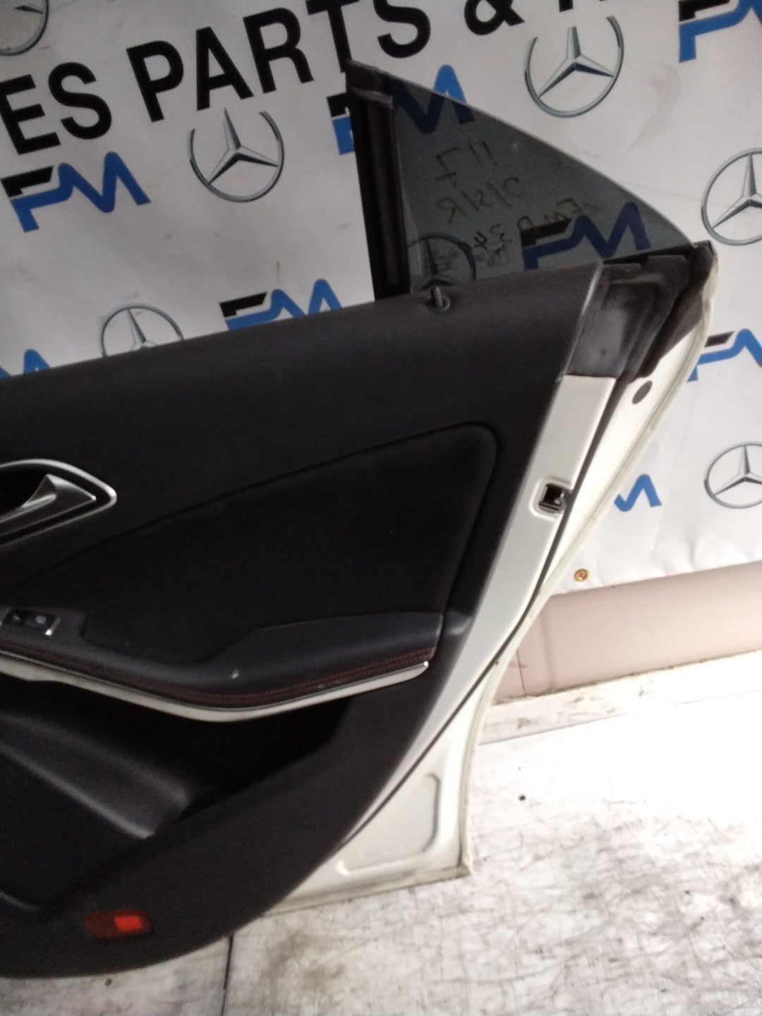 MERCEDES CLA W117 SLN DRIVER REAR DOOR OSR WHITE 2013-19 COMPLETE FMD340