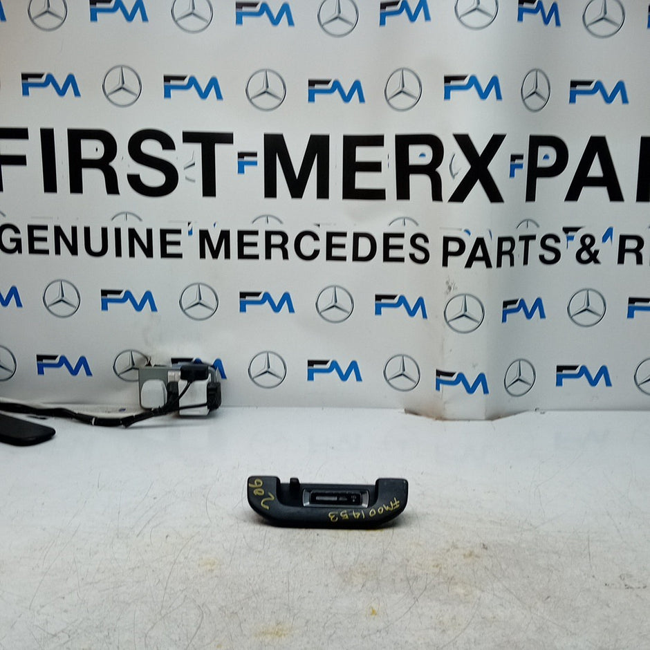 MERCEDES BENZ C-CLASS W206 LEFT PASSENGER ROOF HANDLE A2069067000 BLACK FM001453