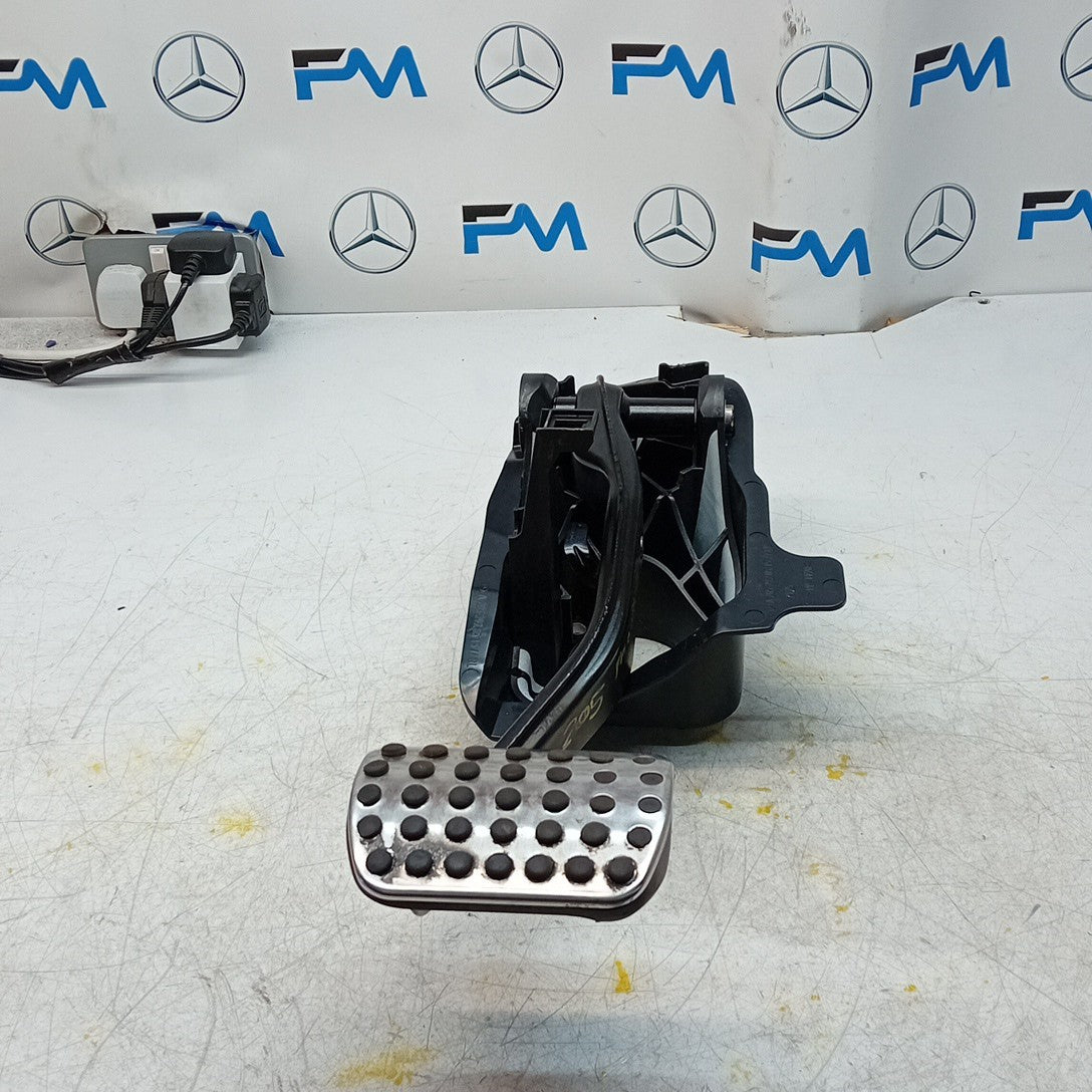 MERCEDES BENZ C-CLASS W205 BRAKE PEDAL A2052920308 2014 ON FM001327