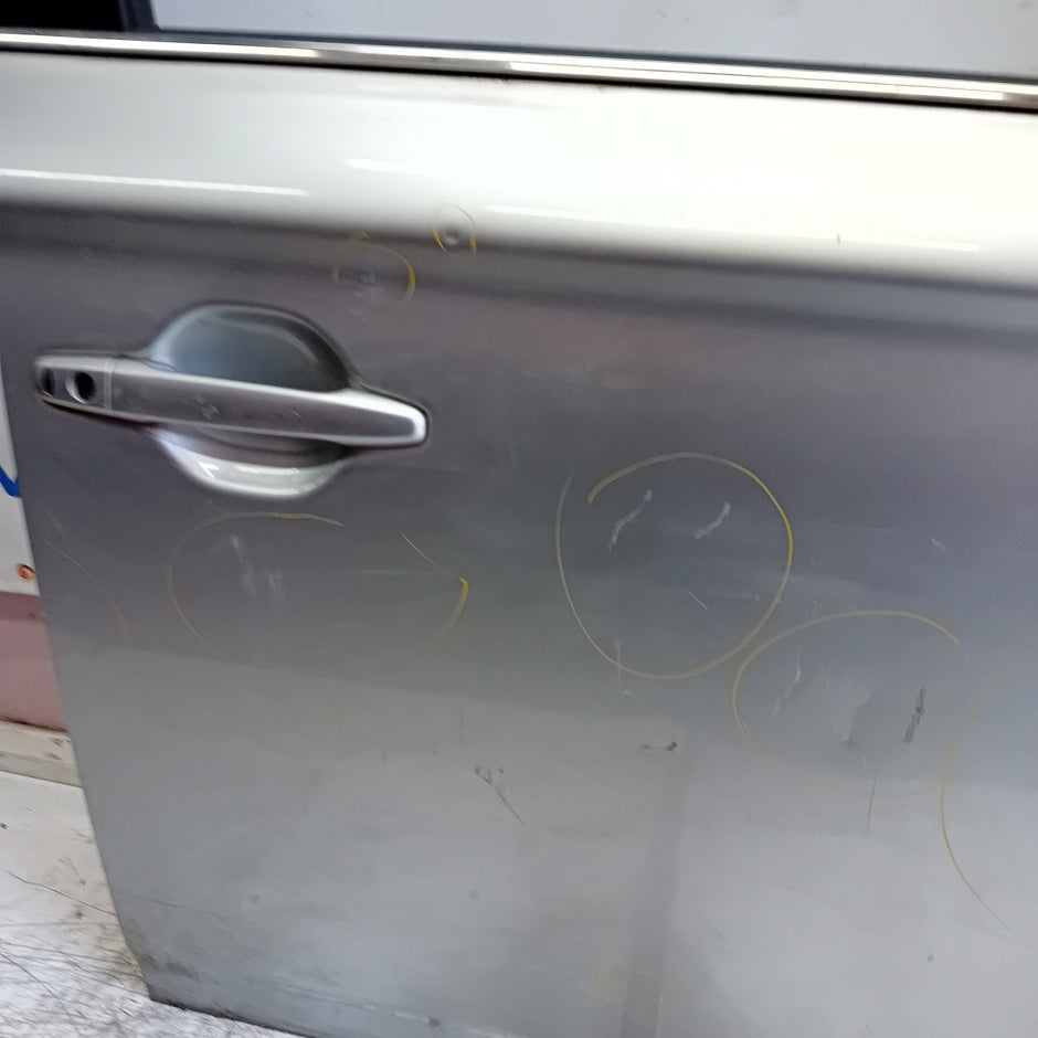 MITSUBISHI OUTLANDER MK3 DRIVER FRONT DOOR OSF SILVER 2013 FMD368