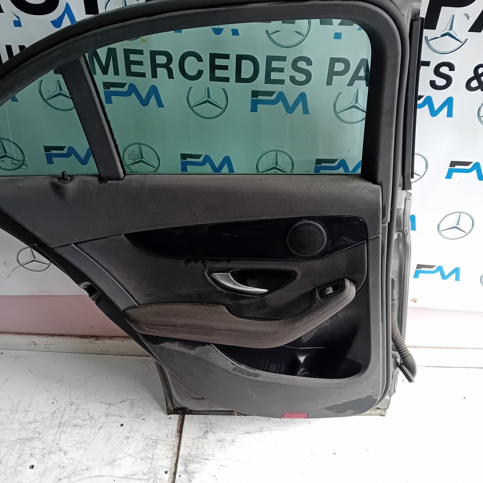 MERCEDES BENZ C-CLASS W205 PASSENGER SIDE REAR DOOR N/S/R GREY FMD123