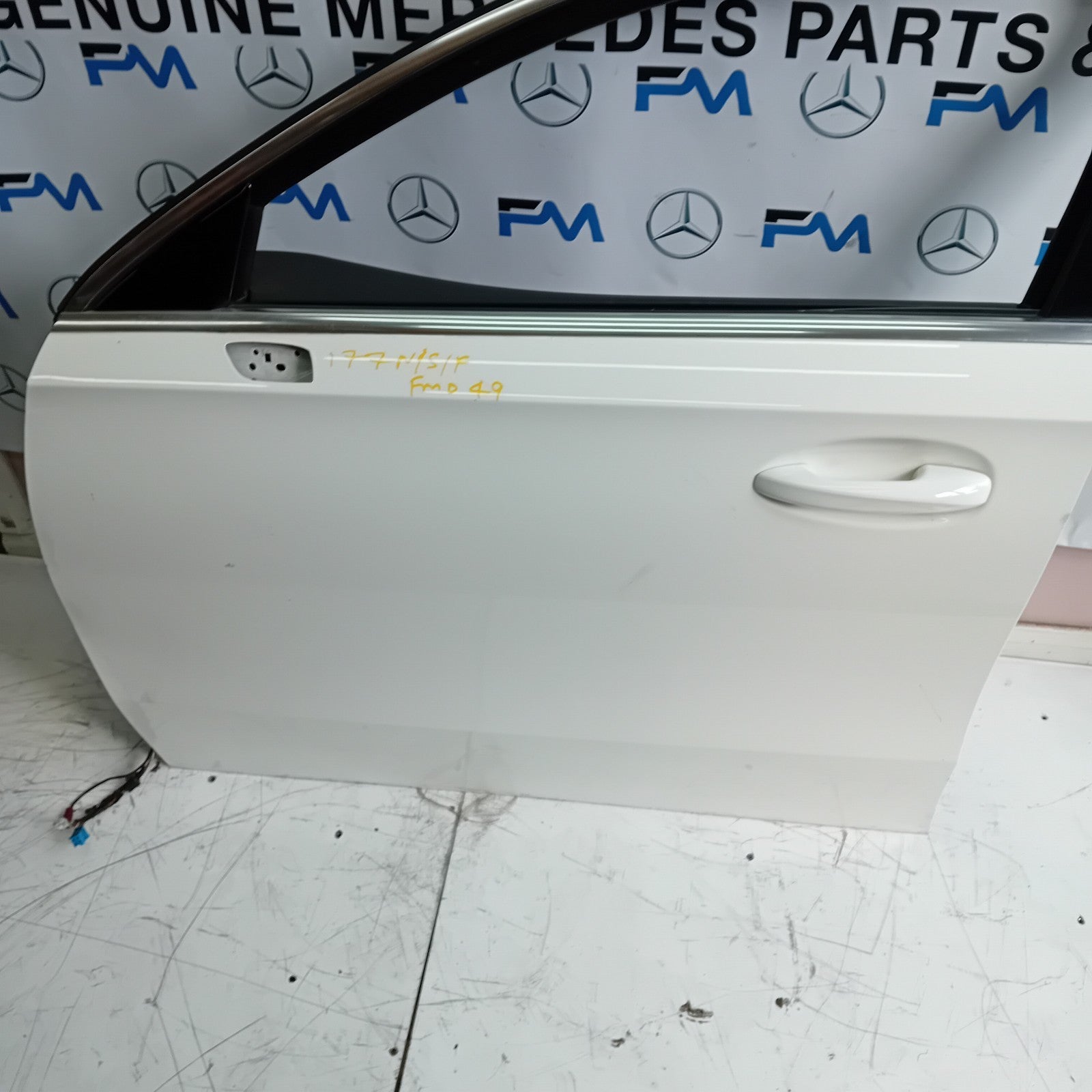 MERCEDES BENZ  A-CLASS W177 PASSENGER SIDE FRONT DOOR N/S/F COMPLETE WHITE FMD49