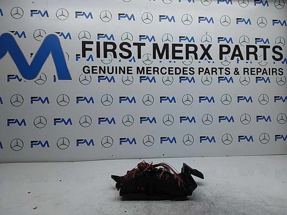MERCEDES BENZ  A-CLASS W177  FUSE BOX A1779061102 FMR479