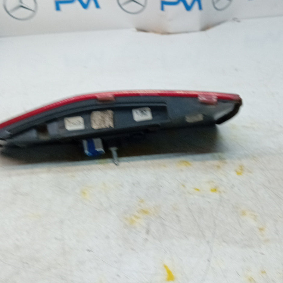 MERCEDES BENZ  E-CLASS W213 PASSENGER LEFT NS REAR TAIL LIGHT FMT264
