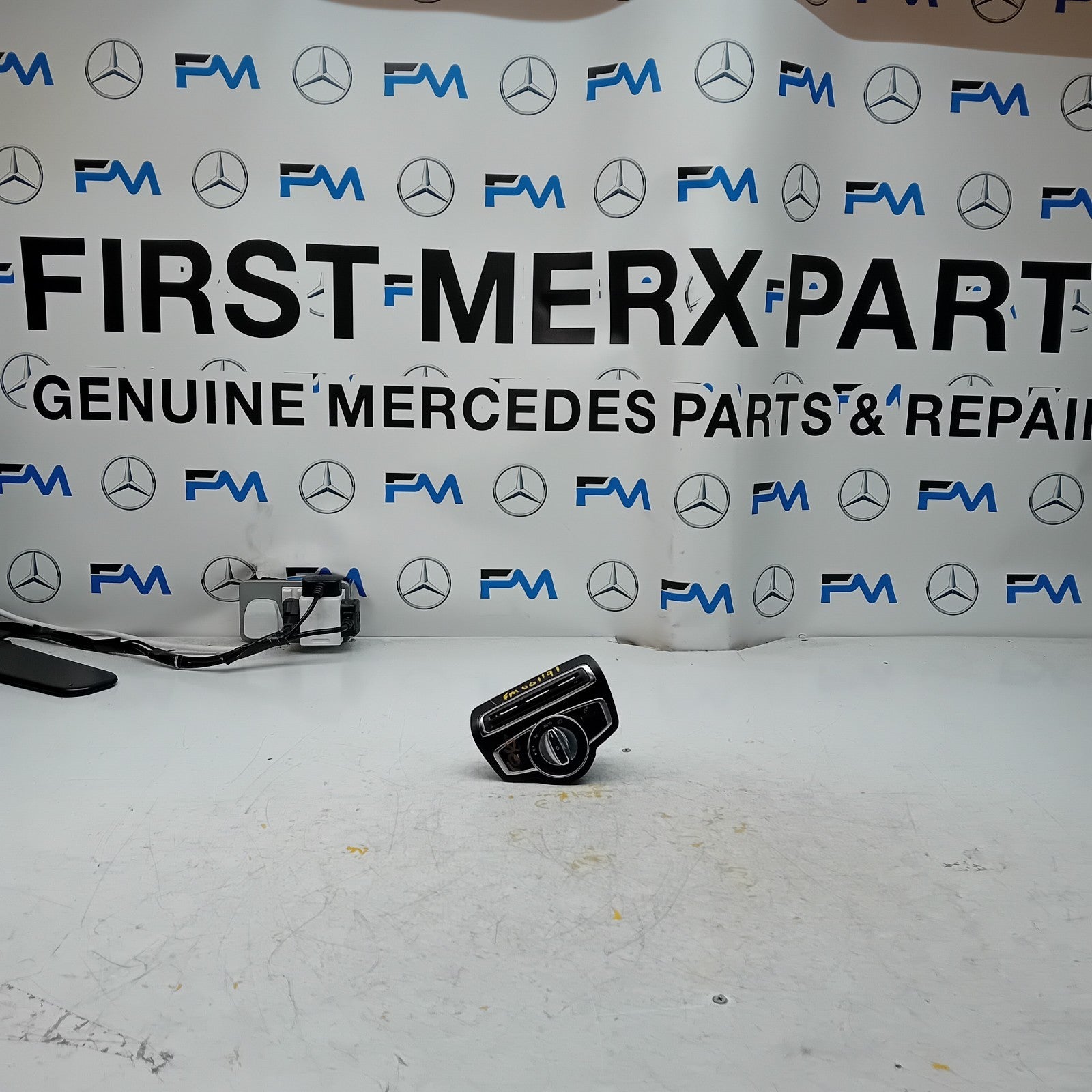 MERCEDES C-CLASS W205 HEADLIGHT CONTROL SWITCH 2014 A2059051891 FM001191
