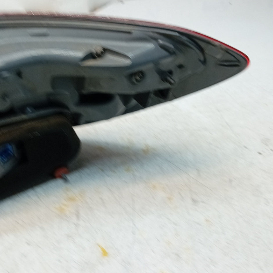 MERCEDES E-CLASS W213 PASSENGER LEFT NS REAR TAIL LIGHT A2139067900 FMT253
