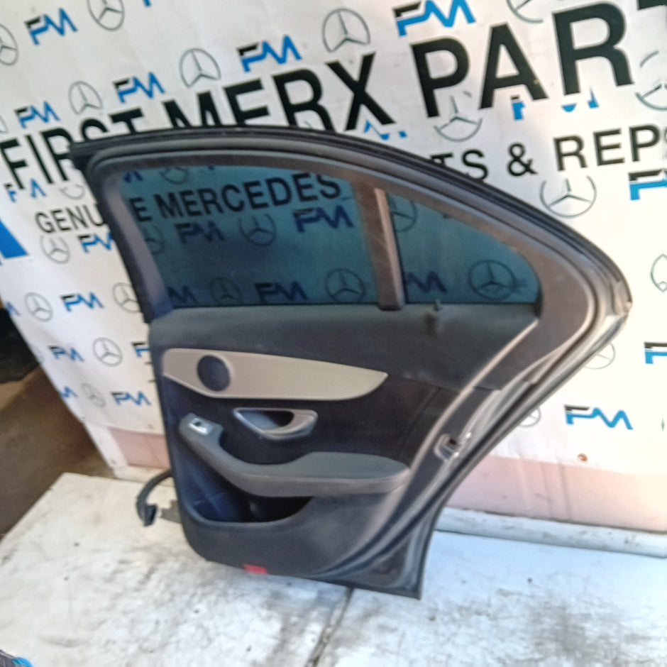 MERCEDES C-CLASS W205 SLN DRIVER REAR DOOR OSR GREY 2014 COMPLETE FMD463