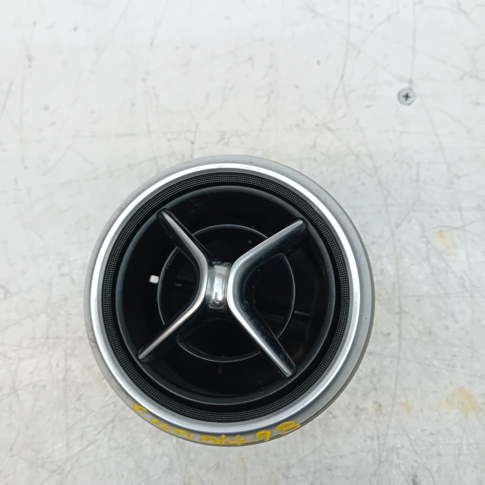 MERCEDES BENZ A-CLASS W176 DASHBOARD AIR VENT 2015 A1768300354 FM001493