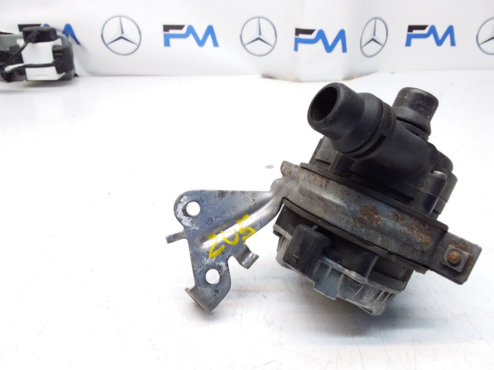 MERCEDES C-CLASS W205 ELECTRIC COOLER WATER PUMP A2055013020 FM00409