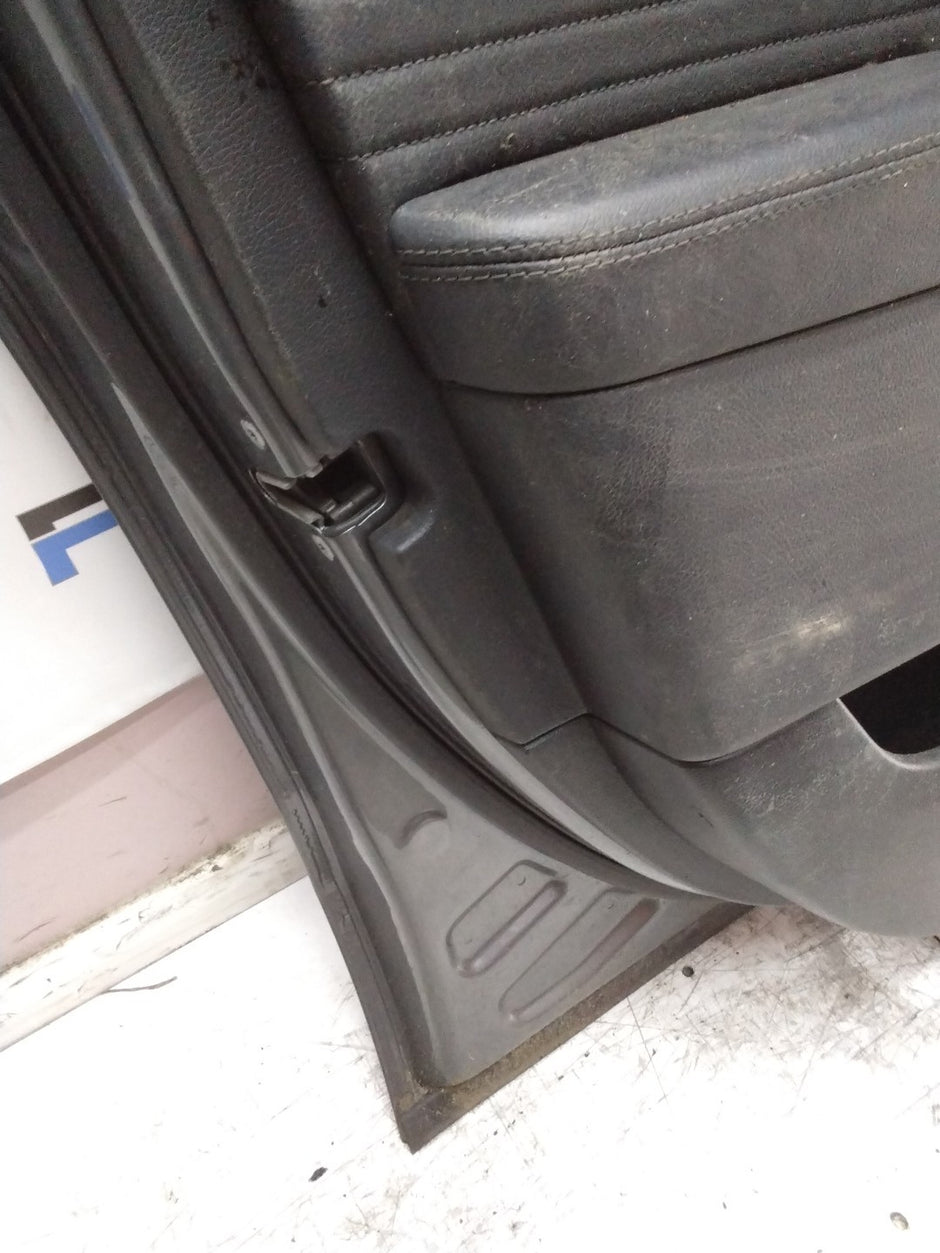 MERCEDES BENZ GLS W166 PASSENGER FRONT DOOR NSF GREY 2013-19 COMPLETE FMD317