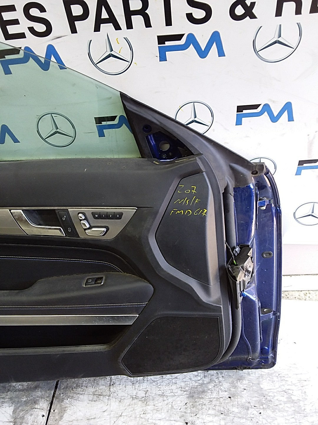 MERCEDES E-CLS C207 COUPE PASSENGER FRONT DOOR NSF 2009-16 COMPLETE FMD617